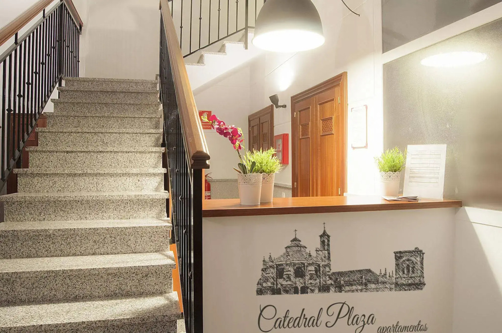Apartamentos Catedral Plaza