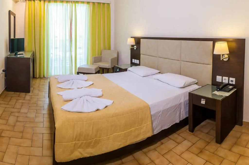 Eleana Hotel by GHH