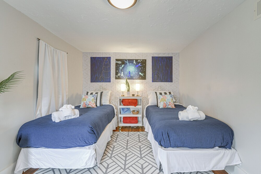 Wellness Suite + Sauna! Galveston Home By Seawall