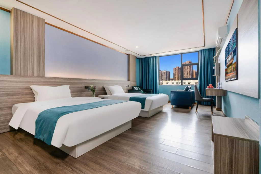 Guihe Yue Hotel(Guest World Plaza, Guigang High-speed Railway Station)