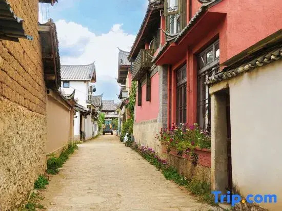 Yingzi Homestay · Garden Yunling Elegant Residence (Lijiang Old Town Big Waterwheel Store)