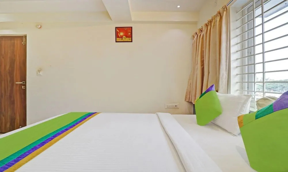 Treebo Trend Hotel Rotano Suites