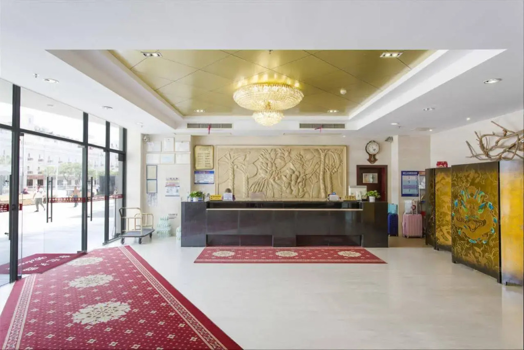 Sanya Huabaoshi Hotel