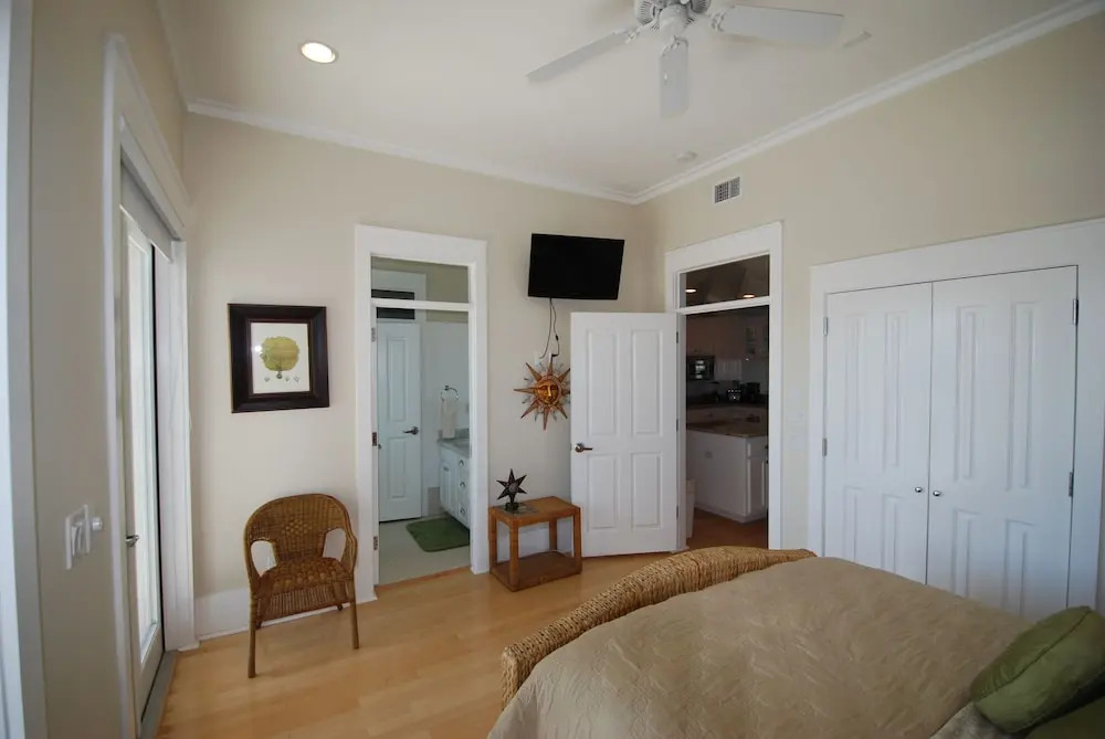 Kokopelli - Bay Front / Marina Front 3 Bedroom Townhouse by RedAwning