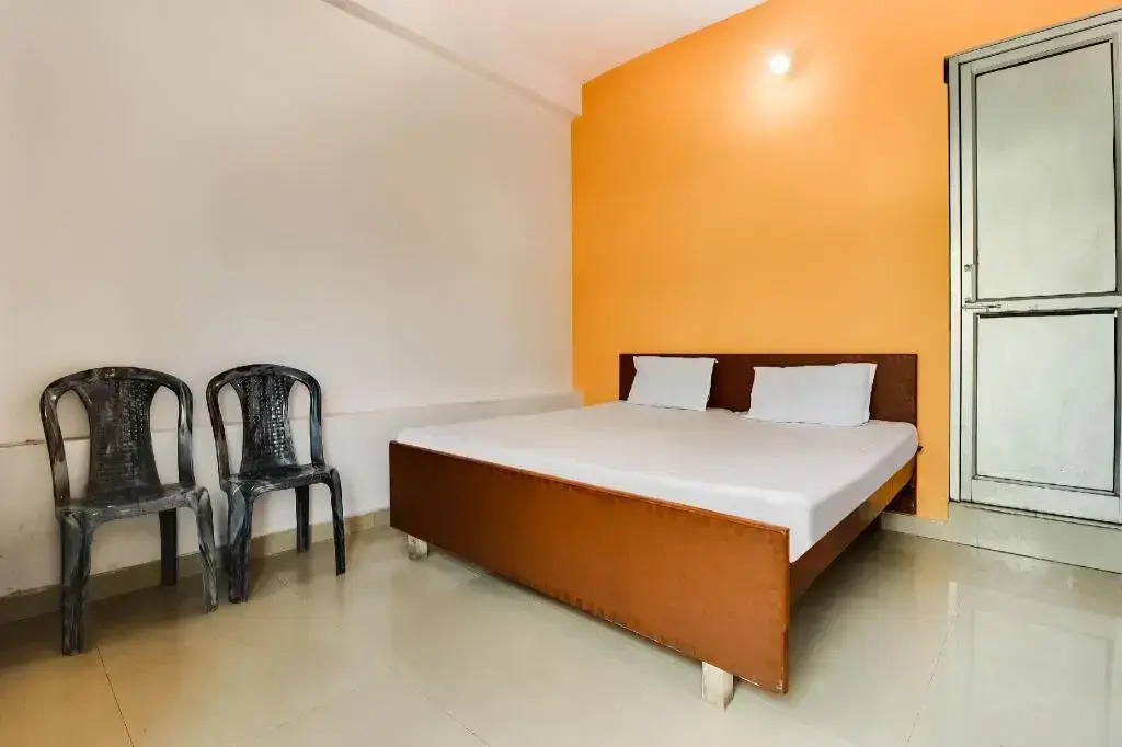 Hotel Laxmi Narayan by OYO Rooms
