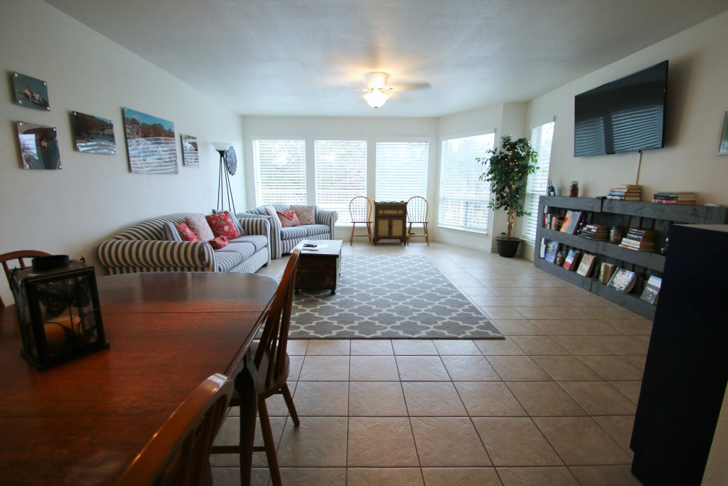 Gracelanda WW C302 in New Braunfels