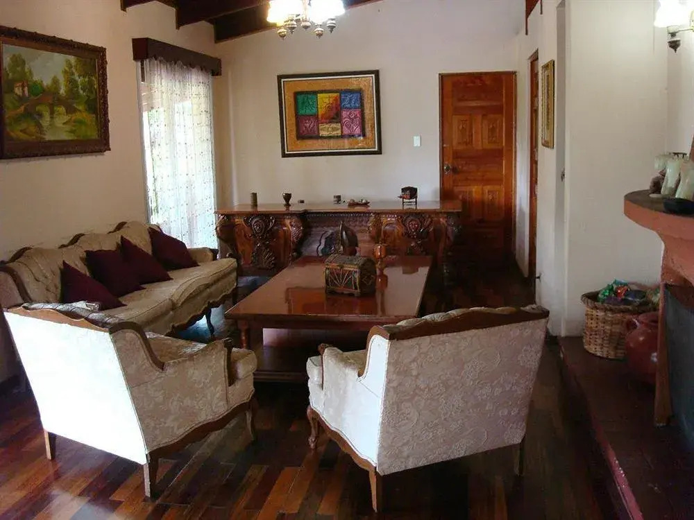 La Catalina Hotel and Suites