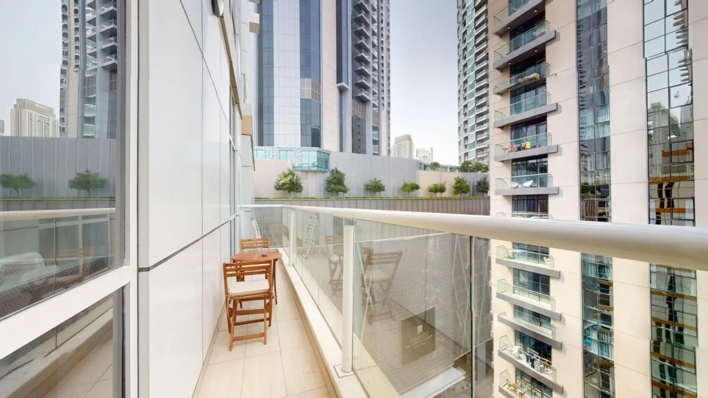 Downtown - Mon Reve 1406