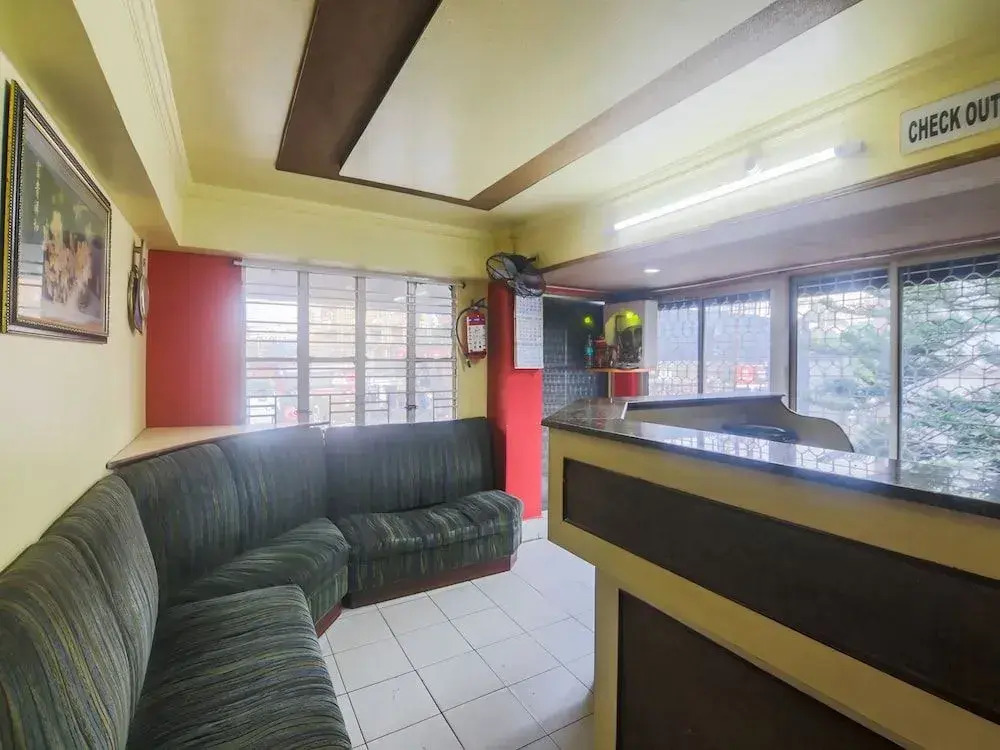 OYO 7934 Hotel Priyodarshani