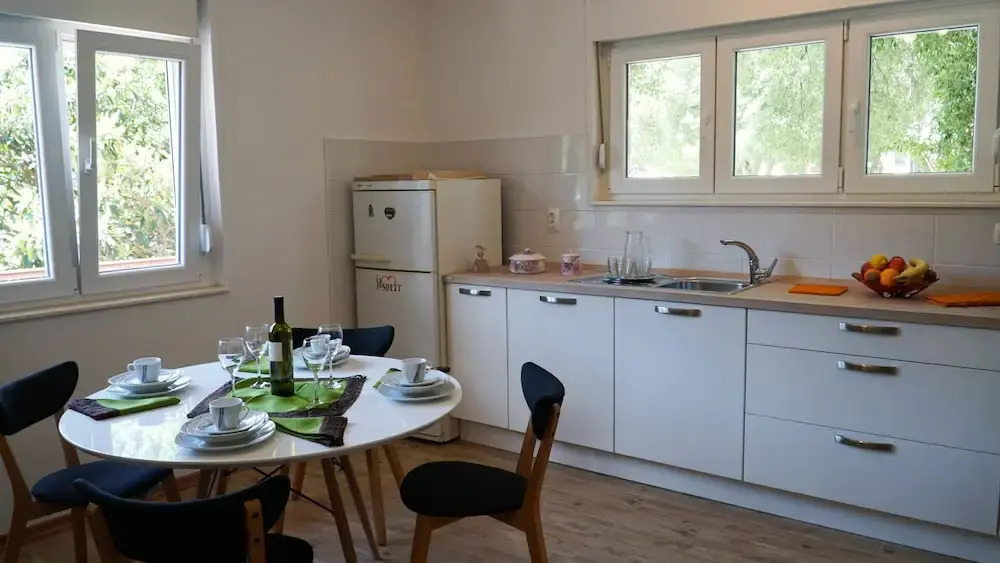 Apartment Nora Wine House