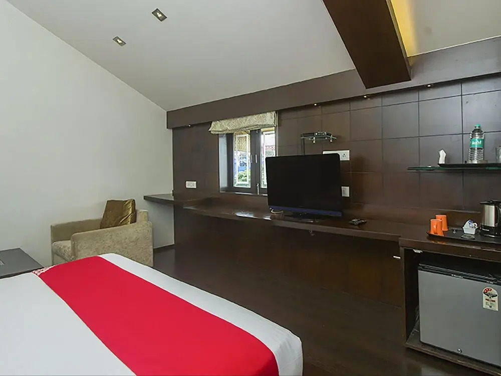 OYO 8860 Hotel Welcome