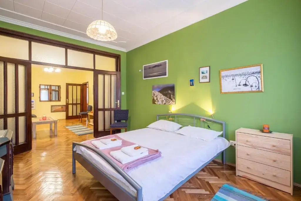 PhotoHome - Aristocratic Center of Sofia
