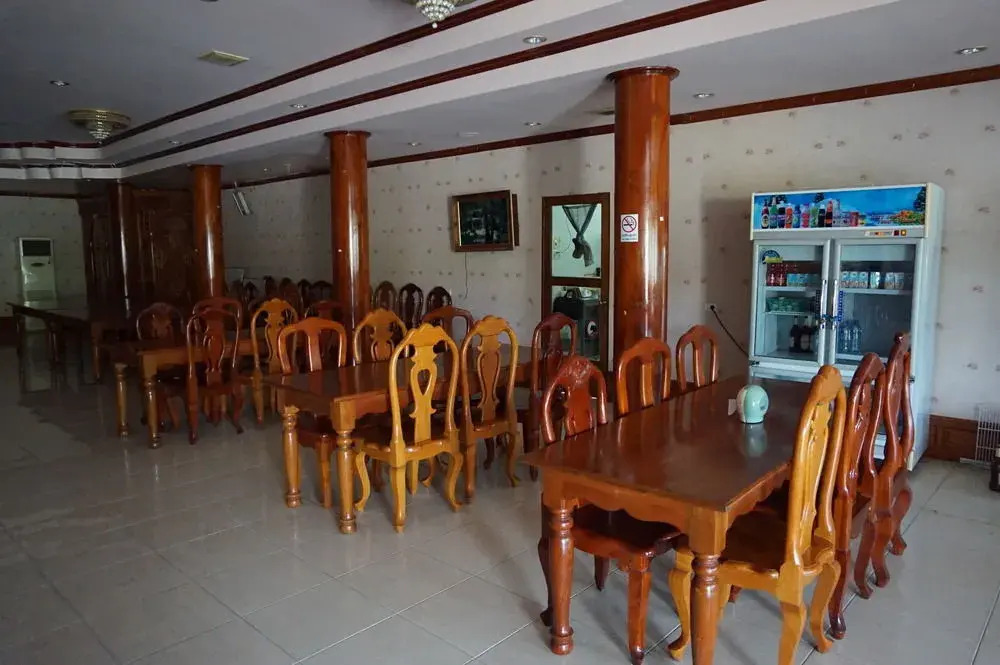 Phonepaseud Hotel