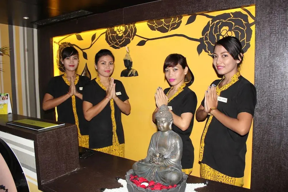 Hotel Hemaadri Grand