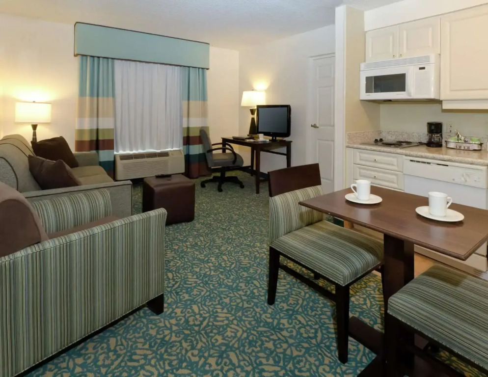 Hampton Inn & Suites Miami-Doral Dolphin Mall