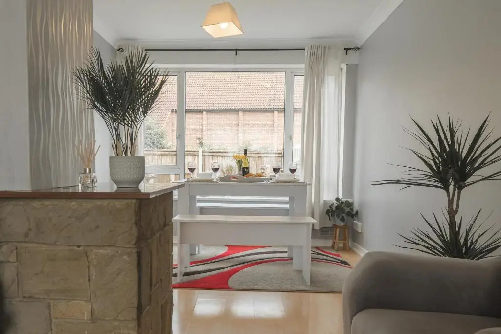 Idyllic 3-bed House. 5-min from Channel Tunnel