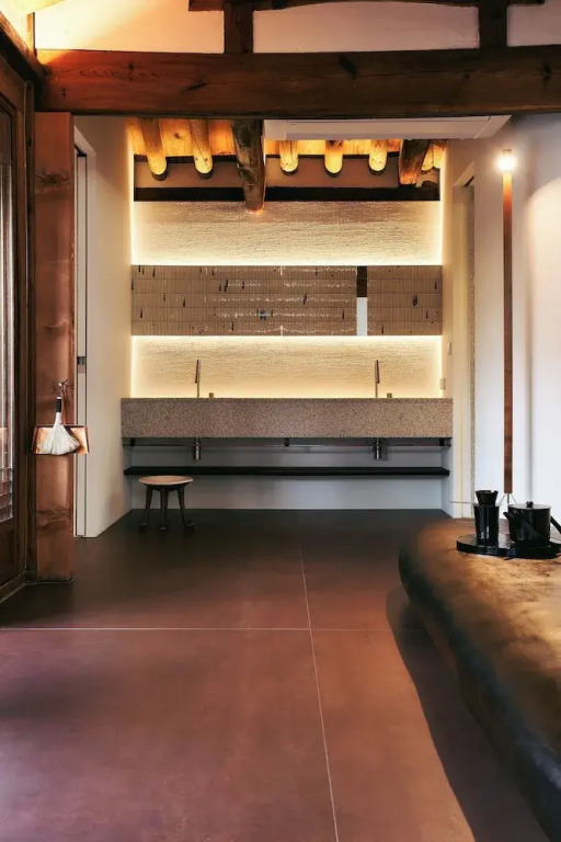 Nostalgia Hanok Hotel