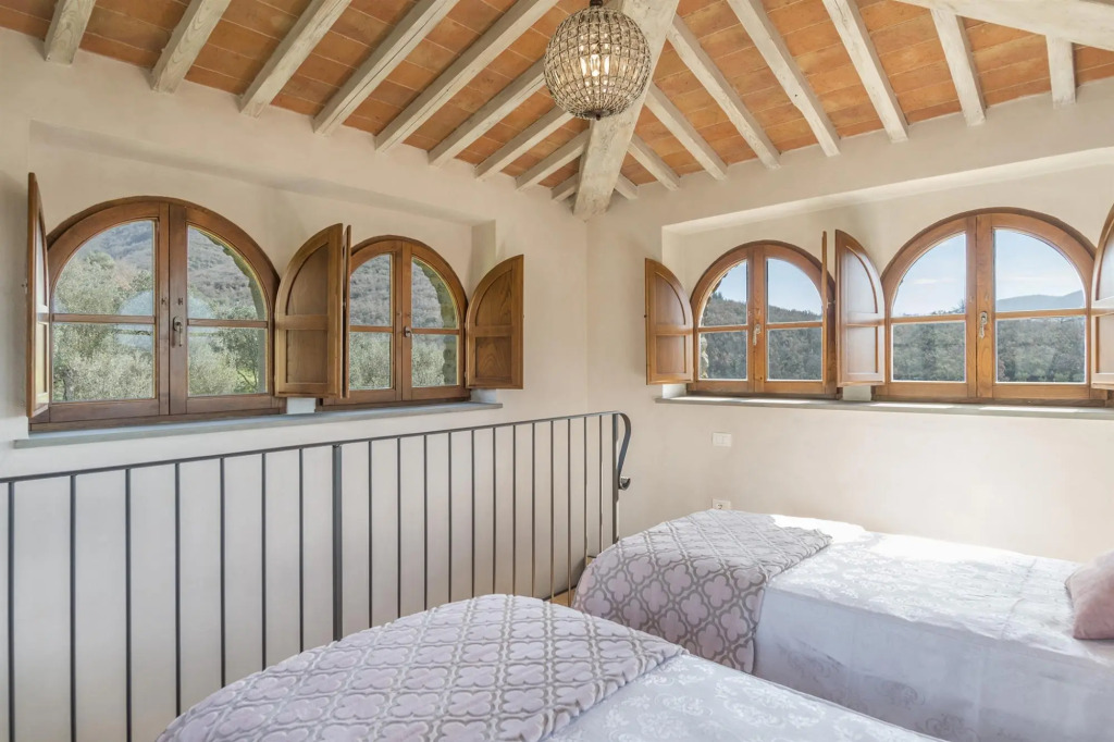 Torre La Ripa 8, Emma Villas
