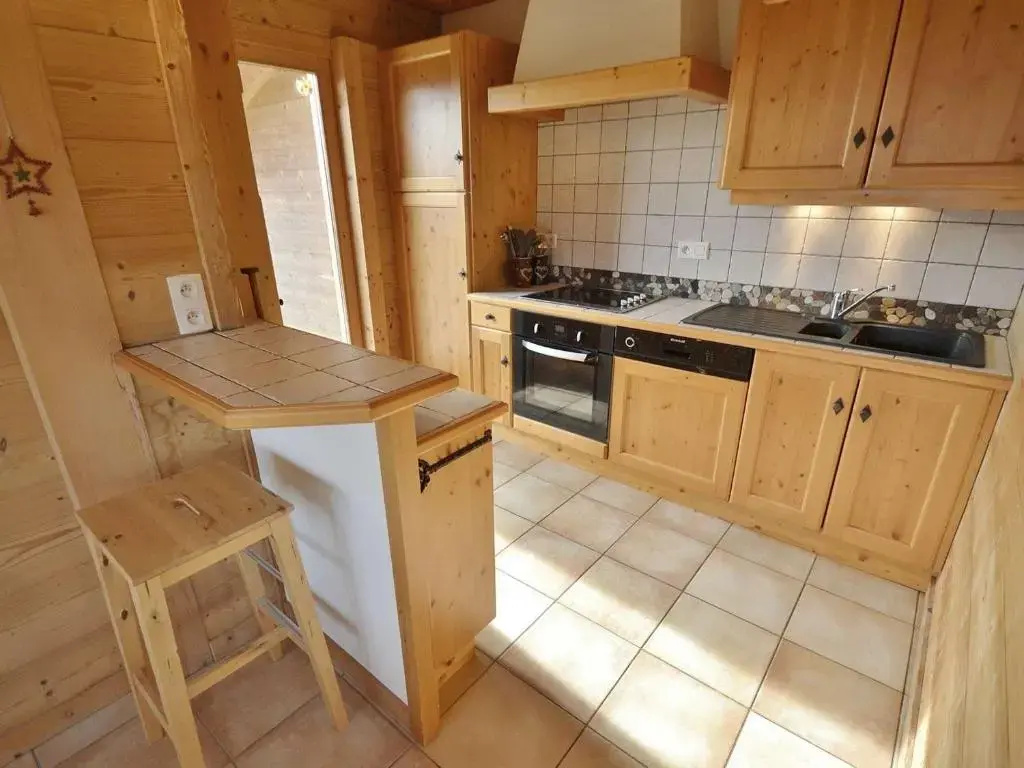 Chalet Le Grand-Bornand, 7 pièces, 10 personnes - FR-1-391-19
