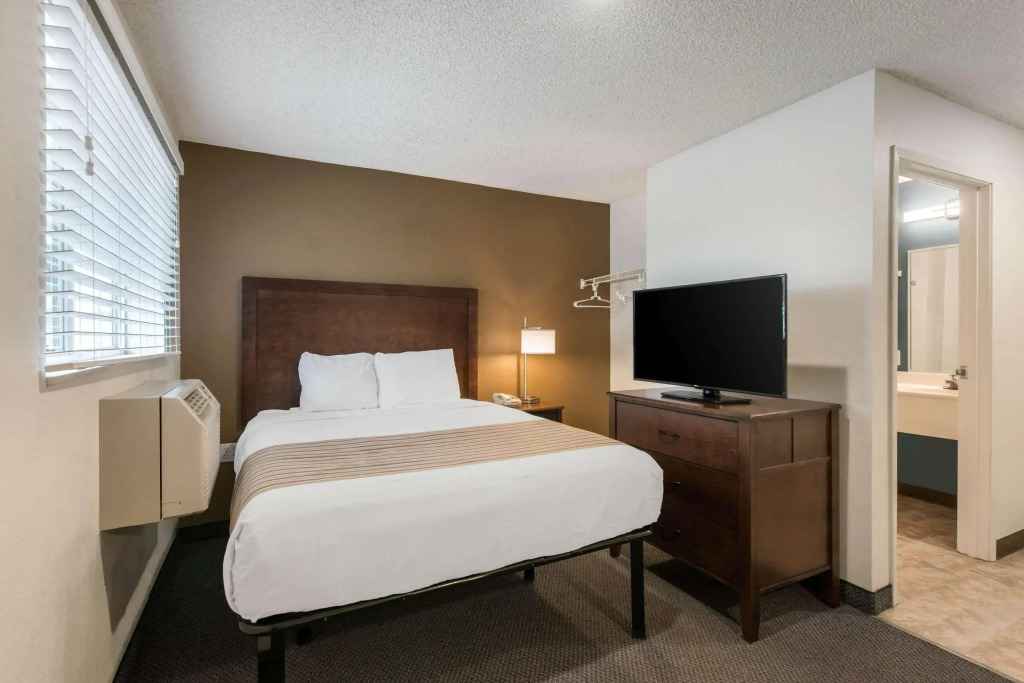 Birch Hill Suites - Lakeland