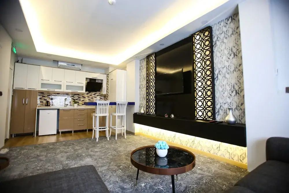 Restwon Suite Hotel