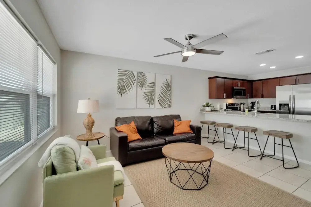 1053 Apollo Beach Blvd, Unit 5