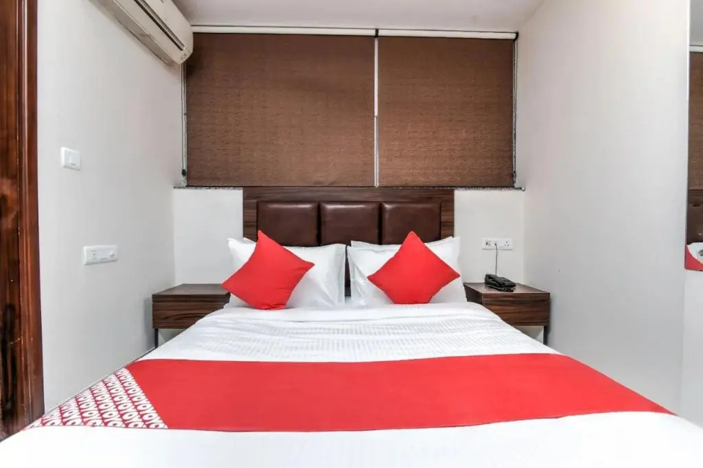 Priya Stays by OYO Rooms