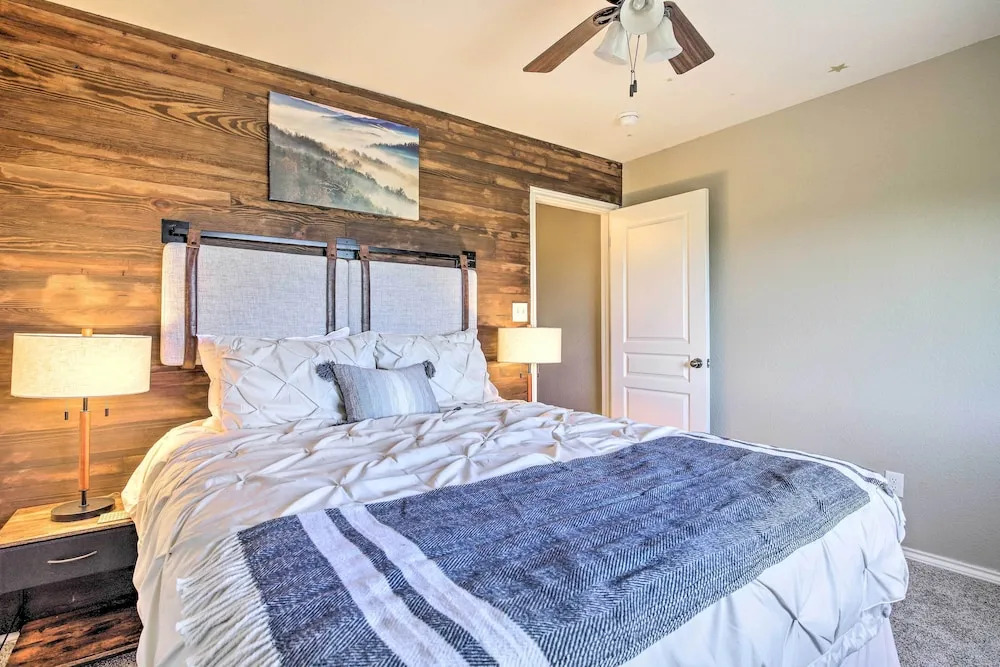 Updated Retreat With Game Room & Boat Ramp Access!