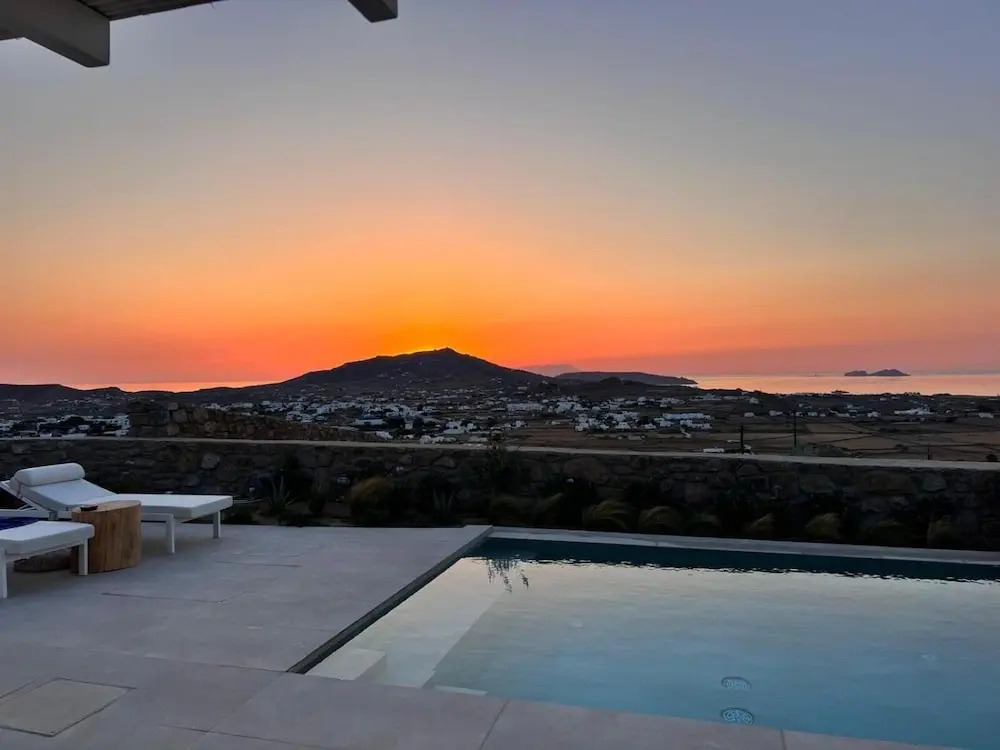 Sunrise Villa - Sea View Private Pools
