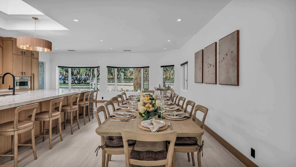 Luxury 6br Palm Springs Retreat With Private Pool Spa
