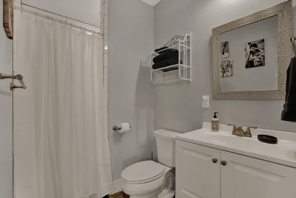 Romantic Casita With Grill ten min From Downtown!