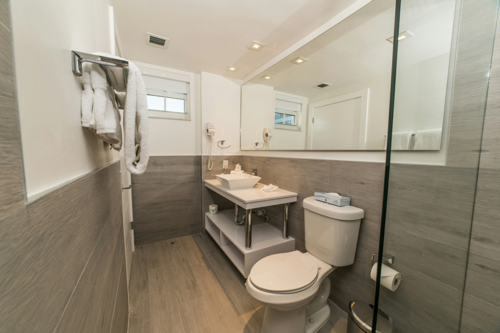 Fortune House Hotel Suites