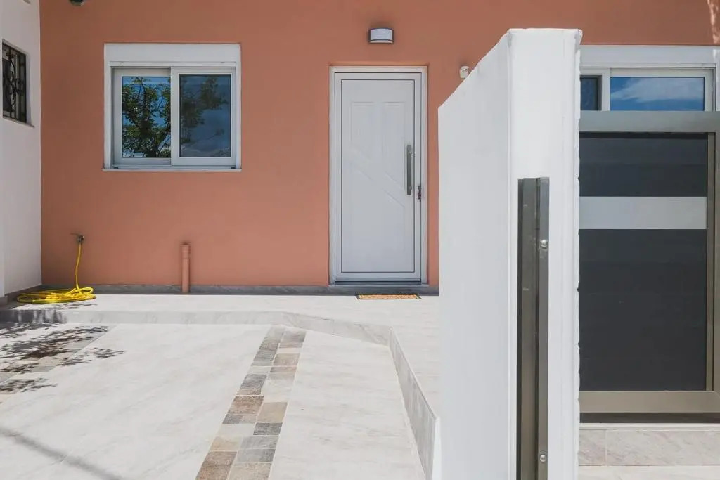 Spacious & New fully equipped Home with Parking