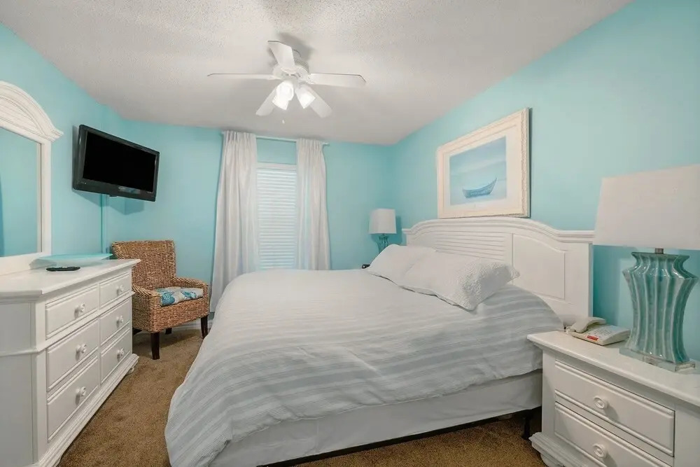 Pelican Beach 0805 1 Bedroom Condo by Pelican Beach Management