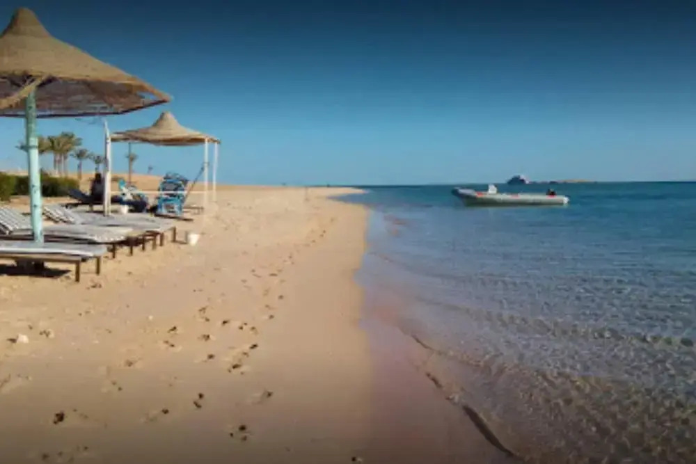 Designer Studio With Amazing Views of the Red Sea!
