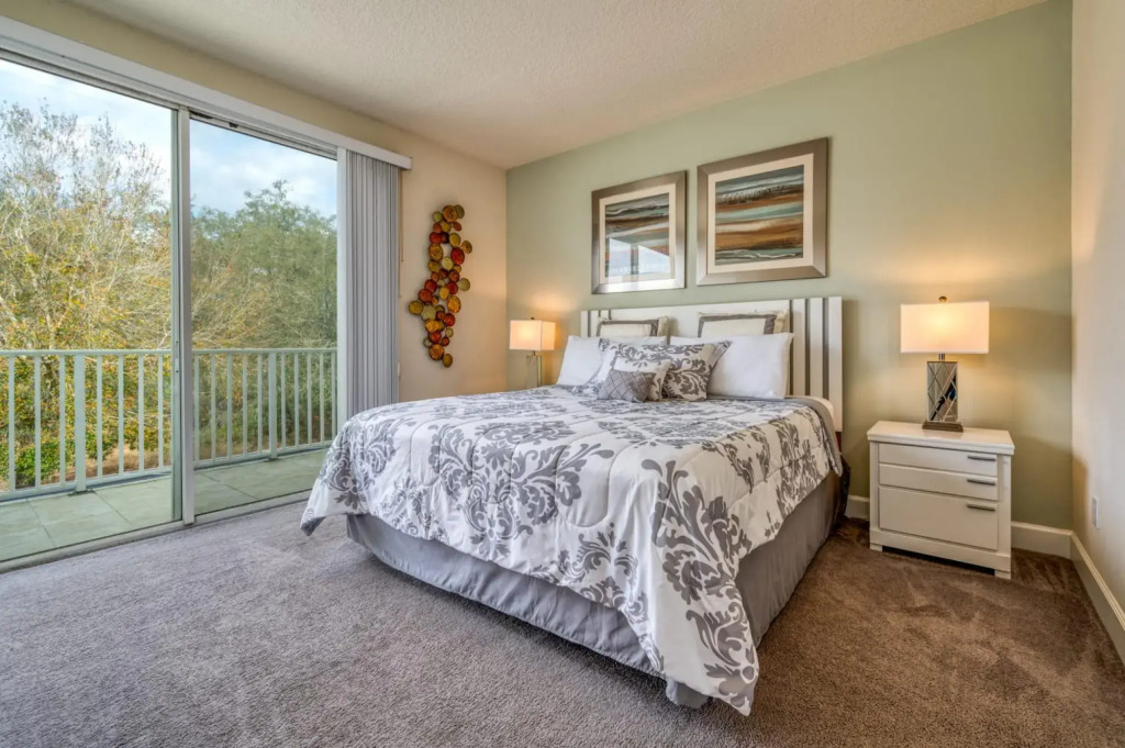 Nice and pleasant townhome villa with private pool near Disney