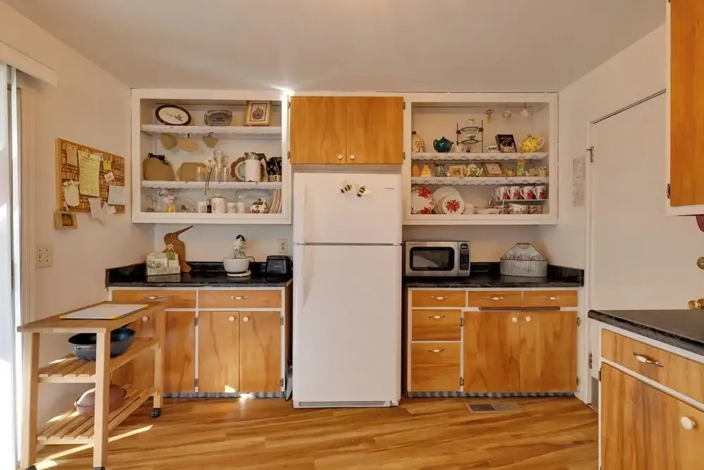 Walk to Downtown: Eclectic Murphys Home w/ Decks!