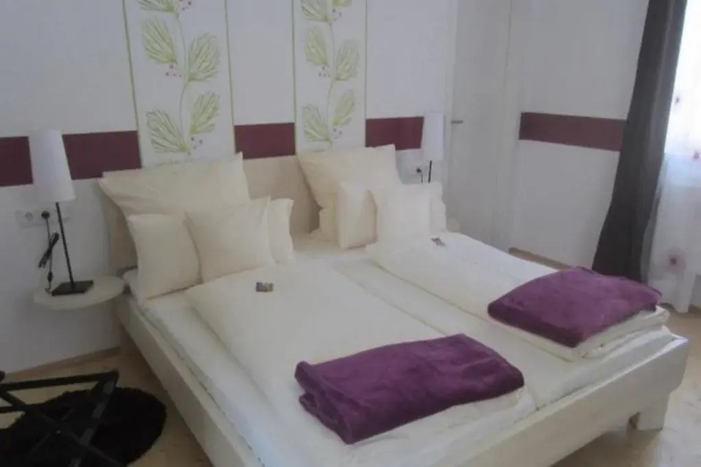 Hotel DAH-Inn