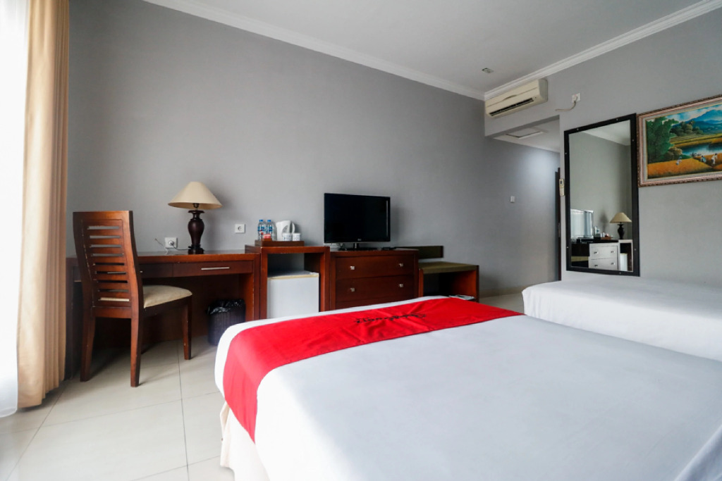 Reddoorz Premium @ Bukit Damai Indah