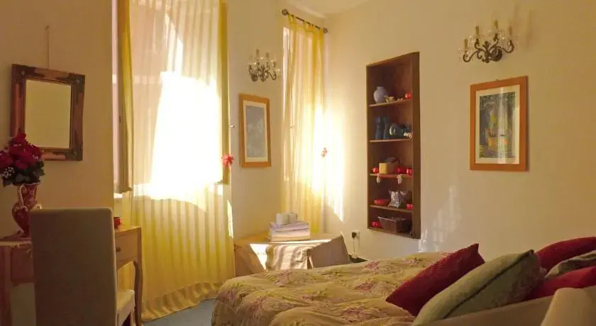 Lucrezia Accomodations