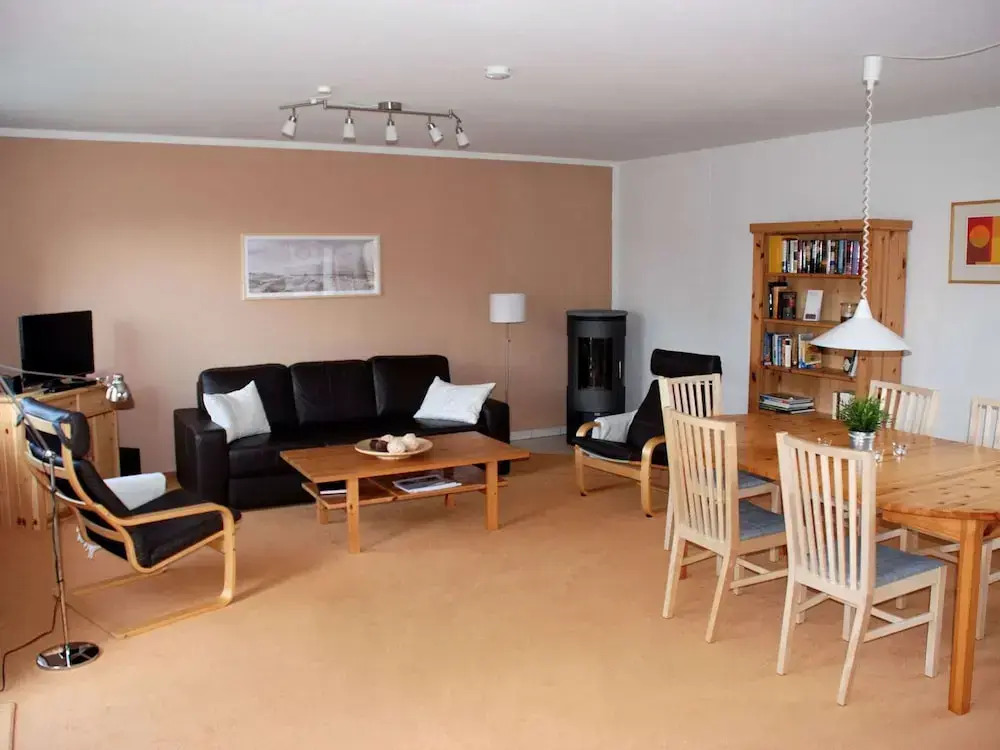 Geraeumiges Ferienhaus mit Sauna
