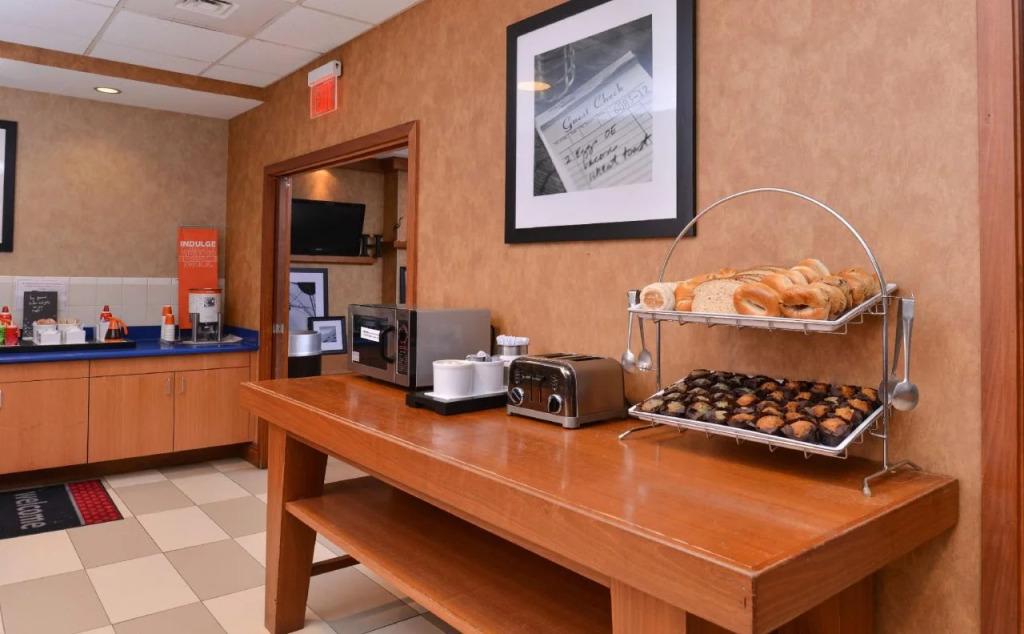 Hampton Inn Norfolk-Naval Base