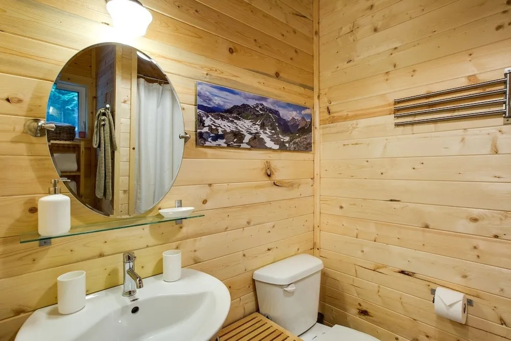 74sl - Pets Ok - Wifi - Bbq - Sleeps 8 2 Bedroom Home by Redawning