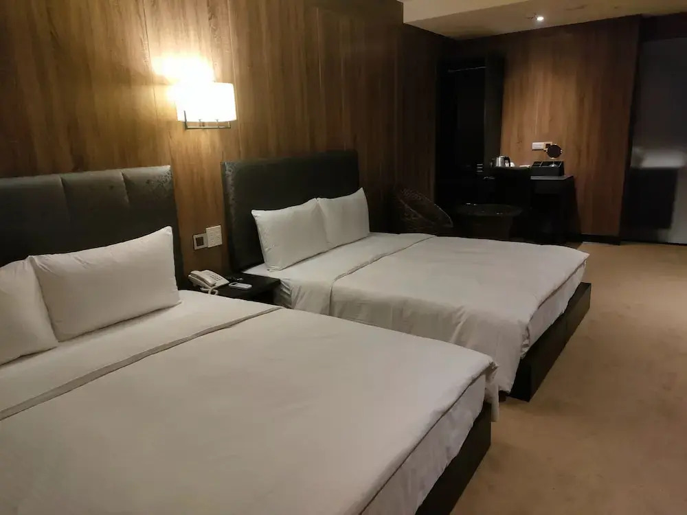 Meworld Hotel - Taipei Main Station