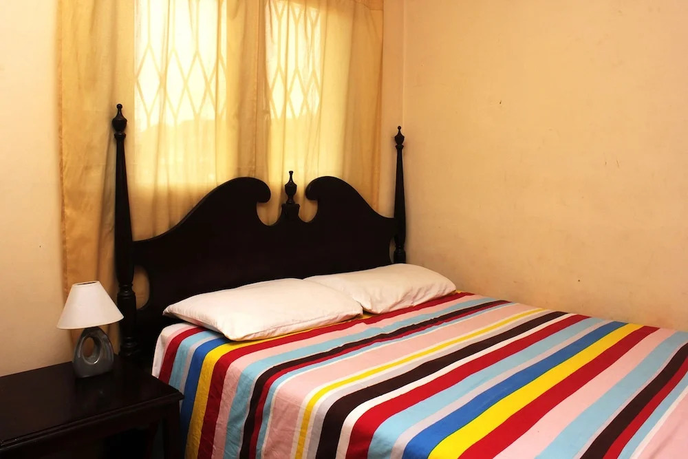Manaona Guest House