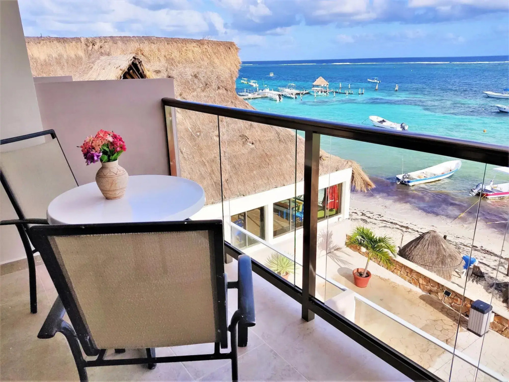Hacienda Morelos Beachfront Hotel