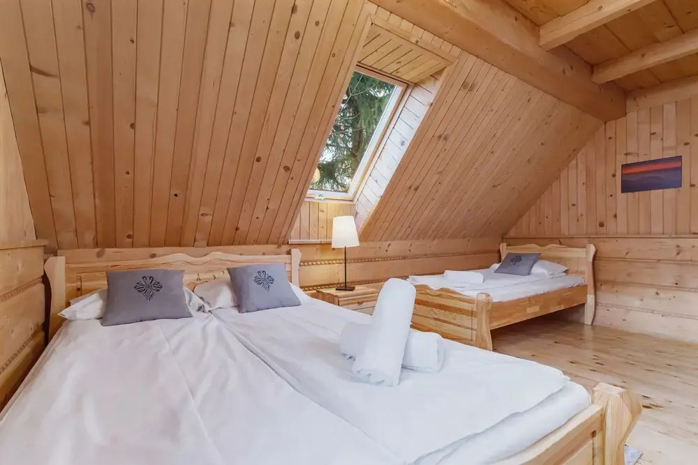 Luxurious Highlander Cottage by Renters