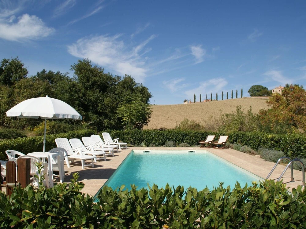 Belvilla by OYO Spacious Villa in Treia With Pool