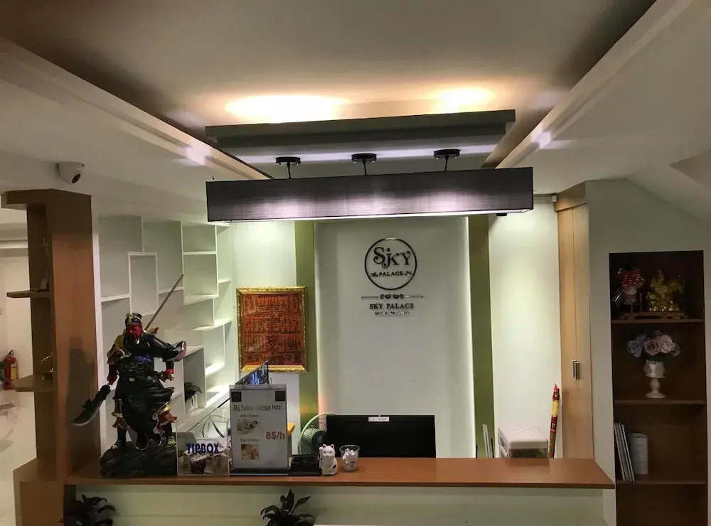 Sky Palace Boutique Hotel