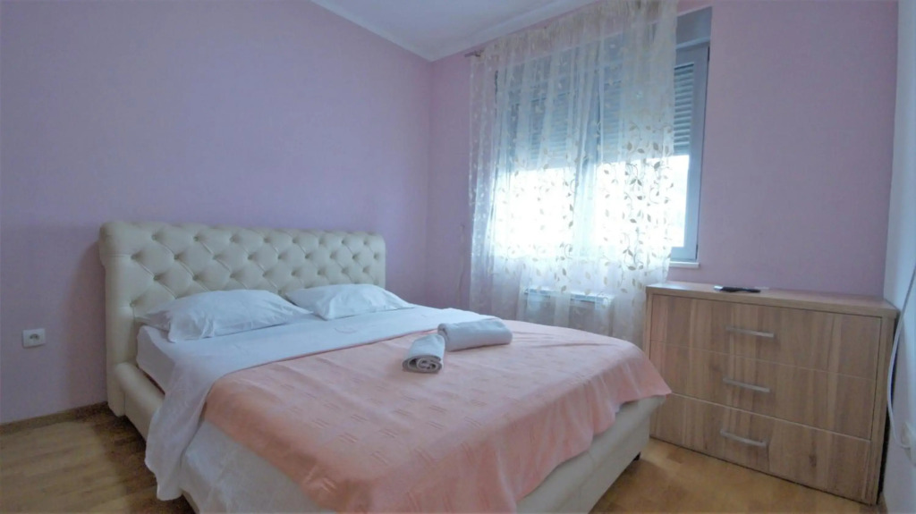 M&L Lux 3-bedroom apartment (sea view)